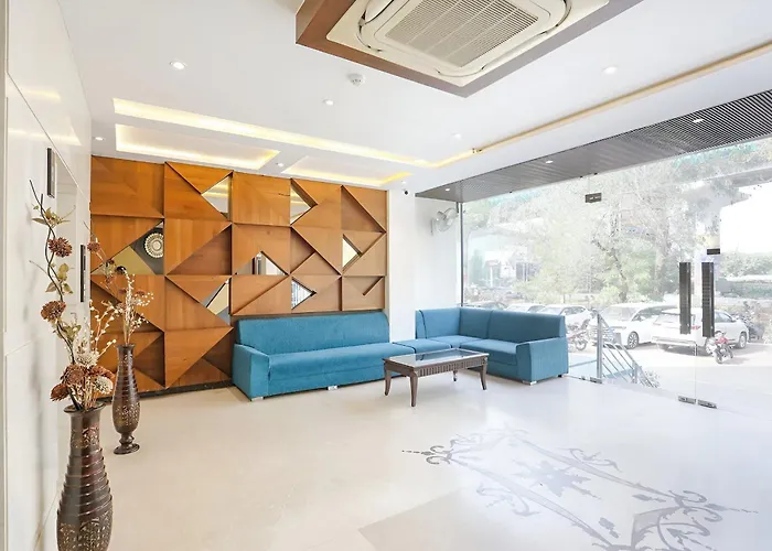 Hotel Sahibs City Star - Free Taj Mahal Ticket